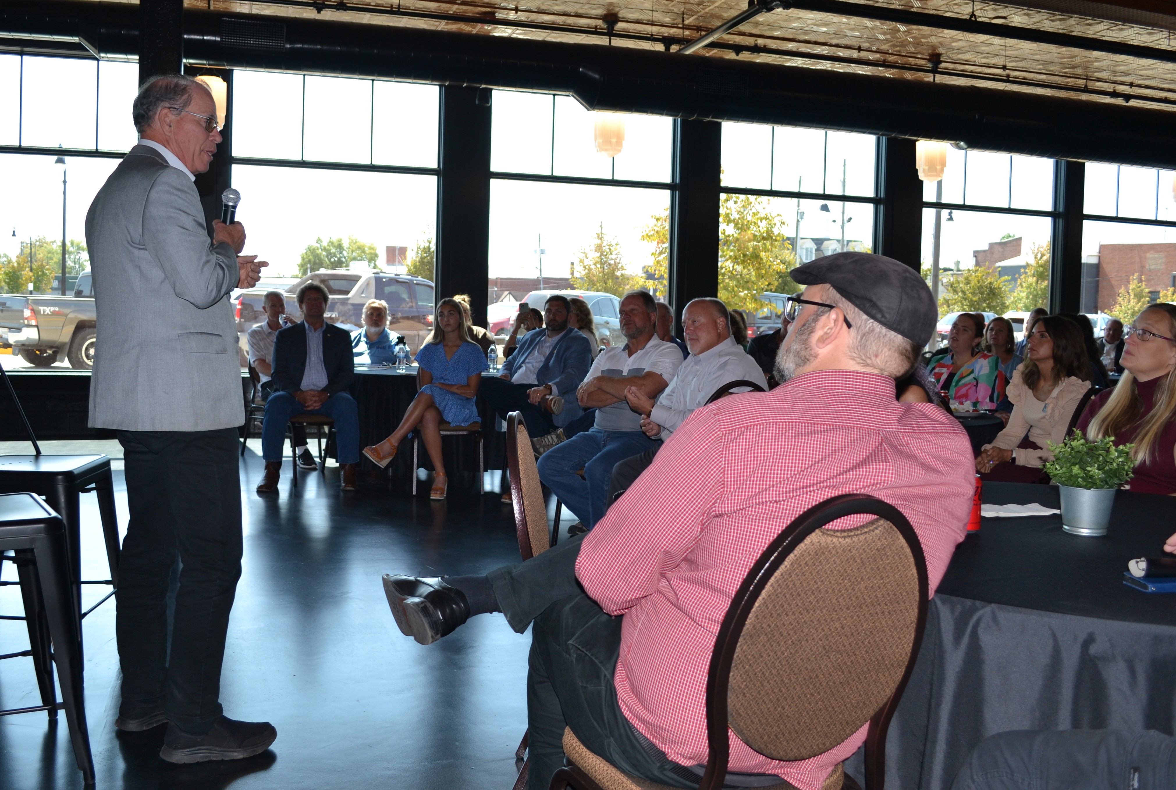 Indiana governor discusses economic development, entrepreneurship during stop in Seymour