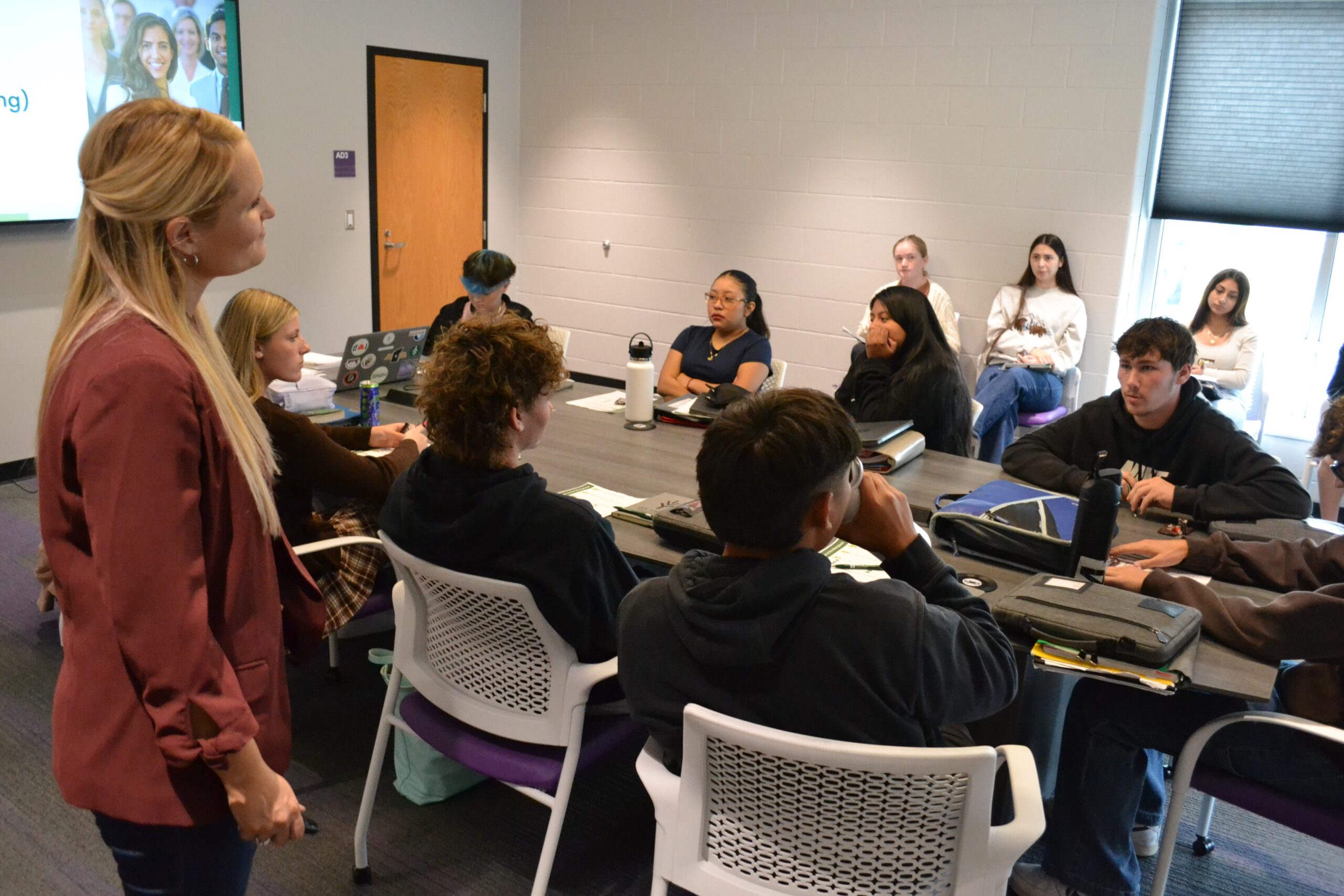 Seymour High School seniors prepare for mock interviews